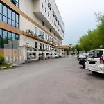 Selecta Hotel Medan Petisah R Signature